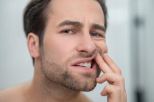 Invisalign Specialist Bloomington IL Offering Emergency Prevention Advice